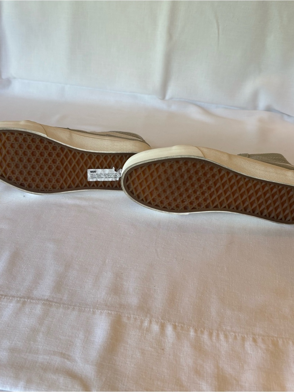Vans High-Top Sneakers in Olive Green and Cream WOMEN US 7.5. (MEN US 6.0) - Picture 7 of 9
